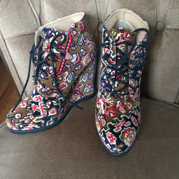 Urban Outfitters bohemian velvet shoe - Picture 1 of 6